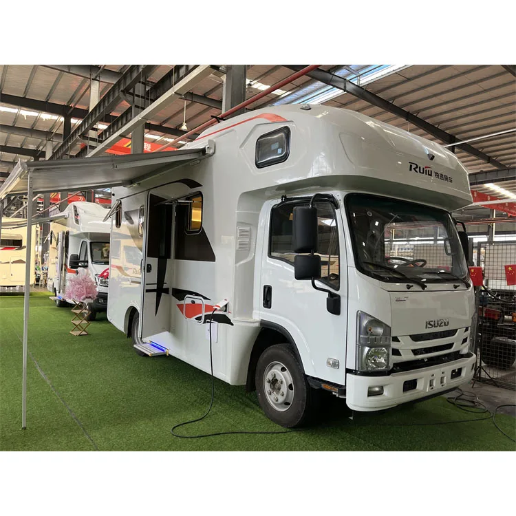 Comfortable ISUZU 4x2 Mobile House Truck Automatic RV Motorhome For Travelling