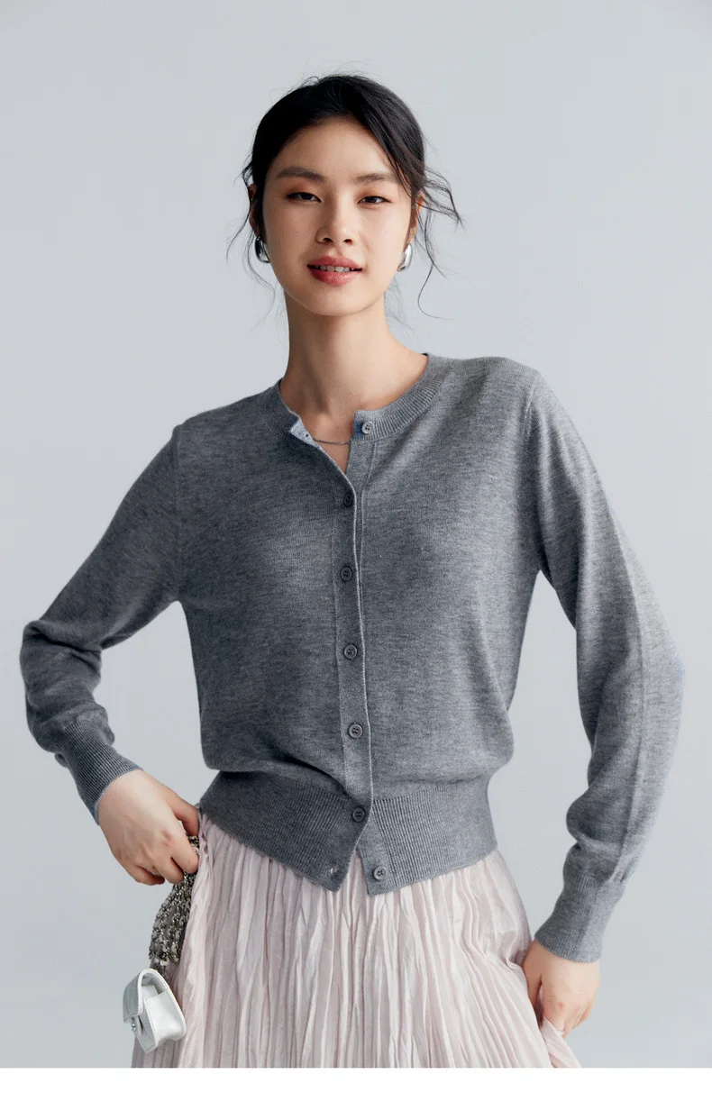 Women Crew Neck Long Sleeves Cardigan W/button At Front Made Of Extra Fine Merino Wool Knitted Sweater