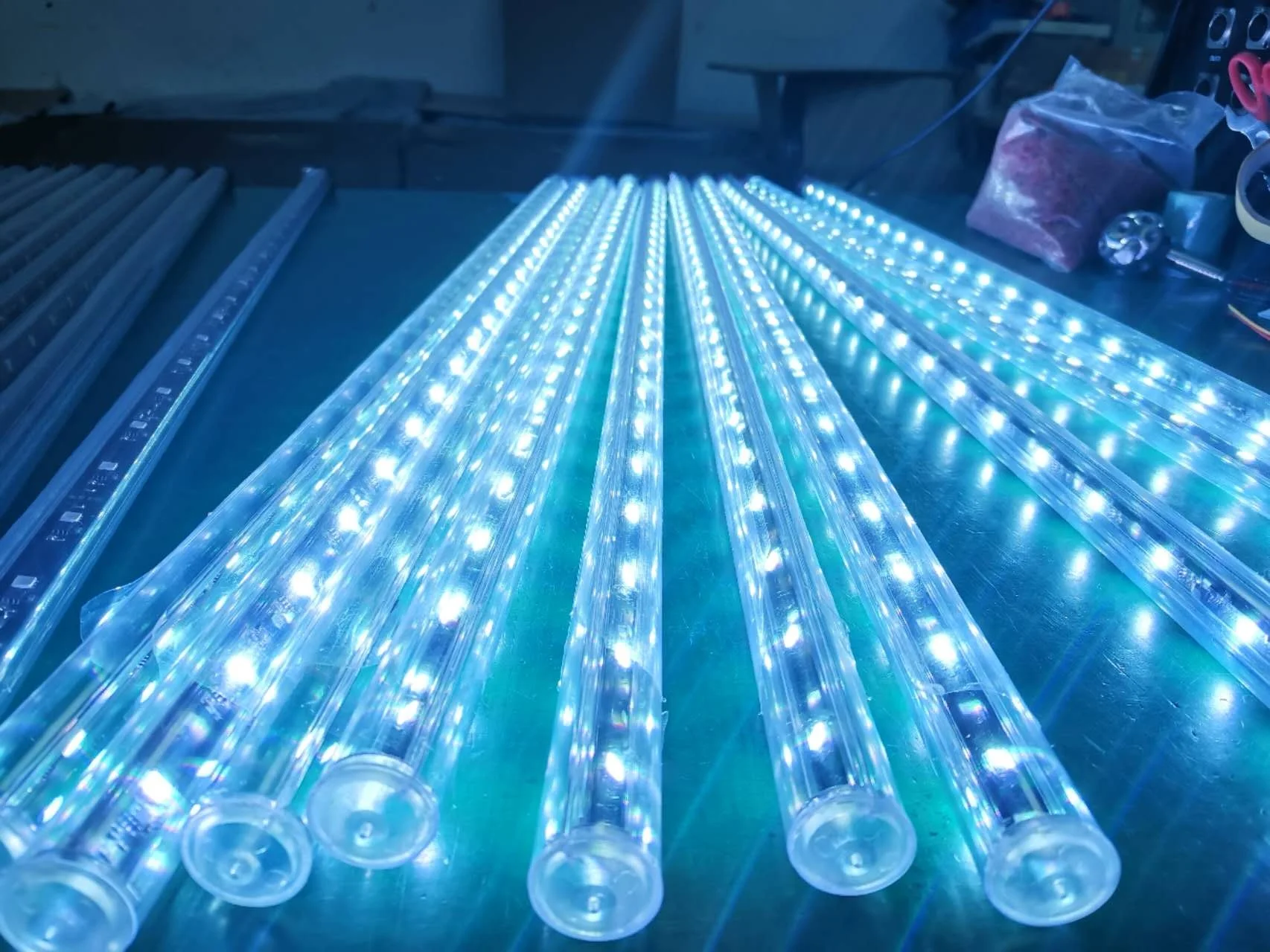 Disco club party light RGB/RGBW 3D led meteor tube 360 pixel lighting for event ceiling decoration