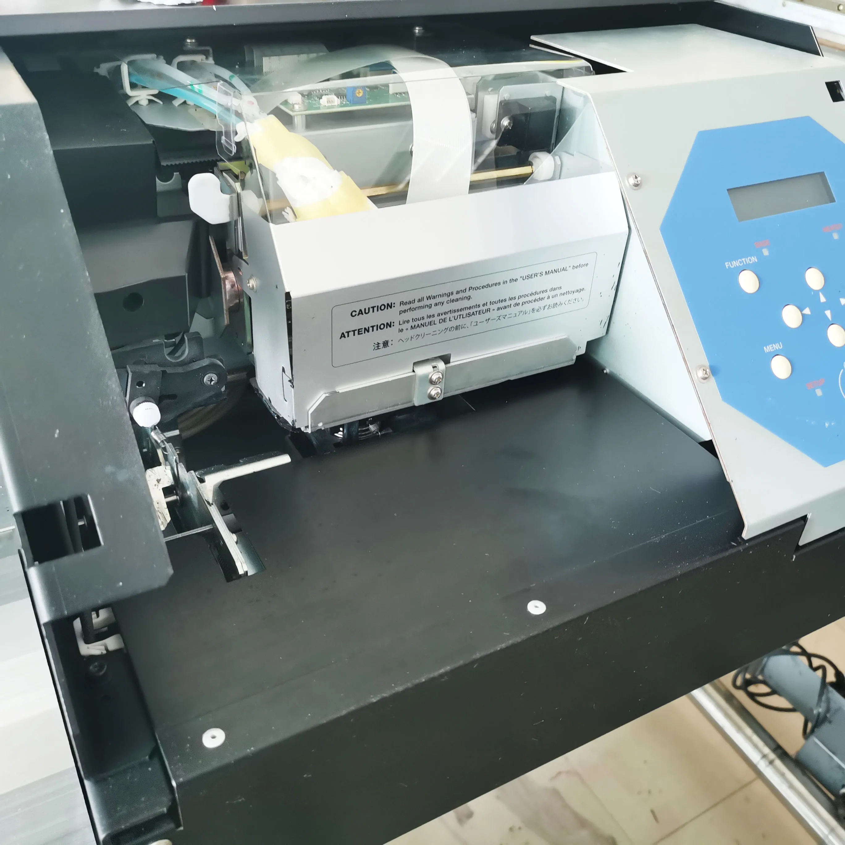 4-color two-channel printer Second Hand Roland Vs-540  Print &Cut Printer Banner Printing Machine For Logo Printing