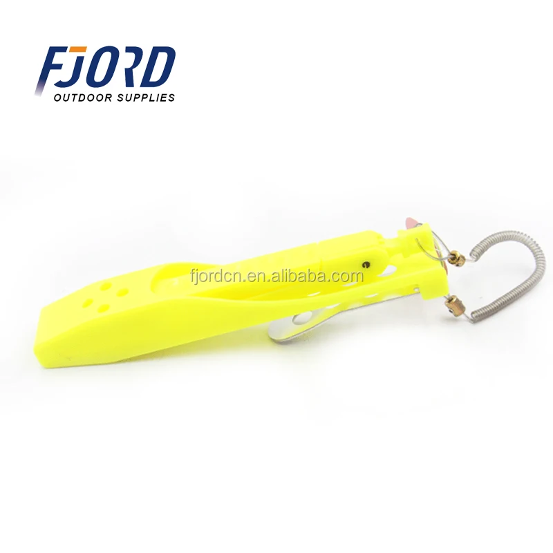 FJORD Portable Plastic Fish Grippers Fish Lip Grip Pliers with Lanyard Convenient Grabber Keeper for Streaming