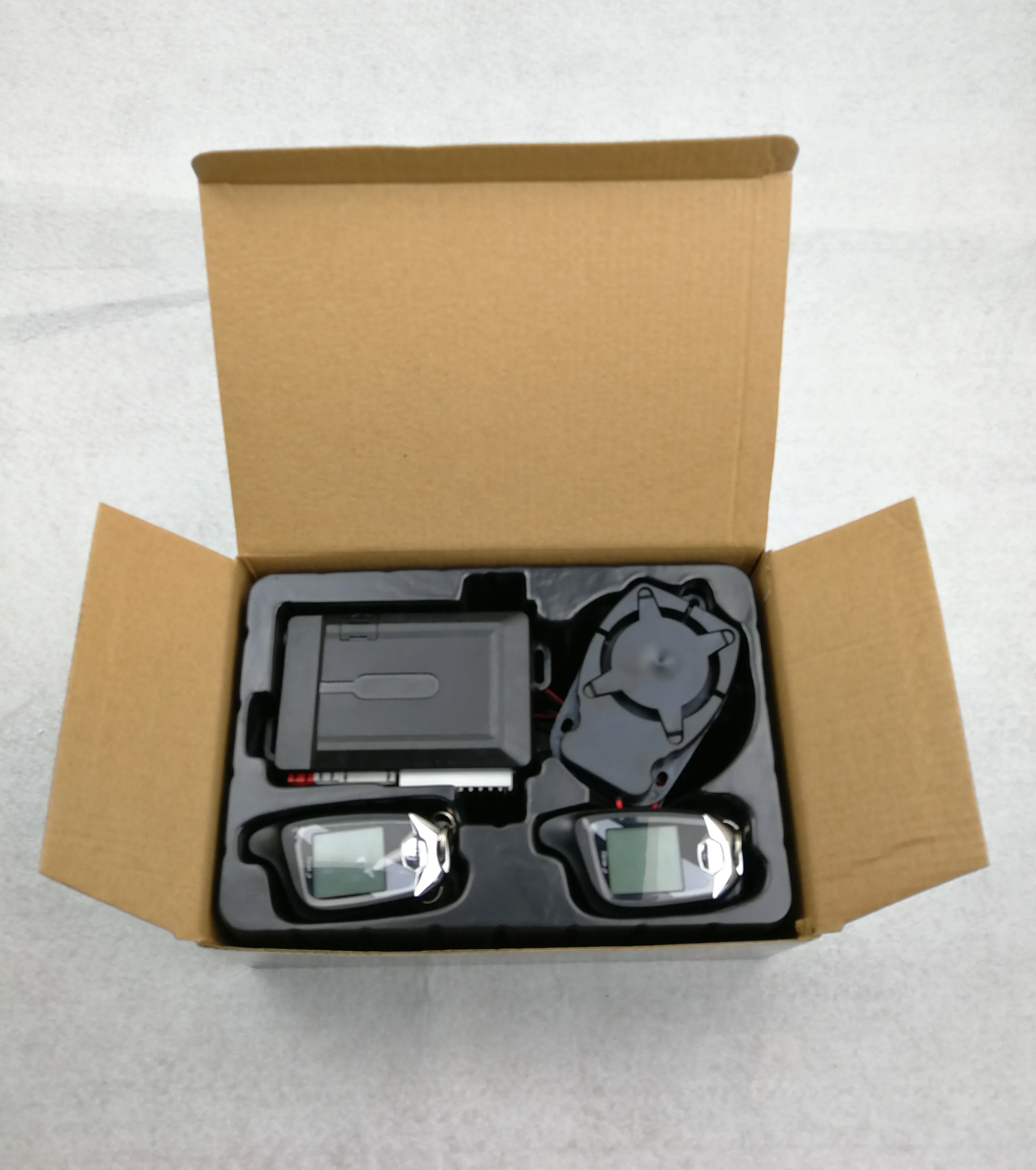 Auto Car Universal Alarm Security System Remote Start 2 Way Can Bus Car Alarm DC 12V Universal Start Engine Kit Smart 100m~200m