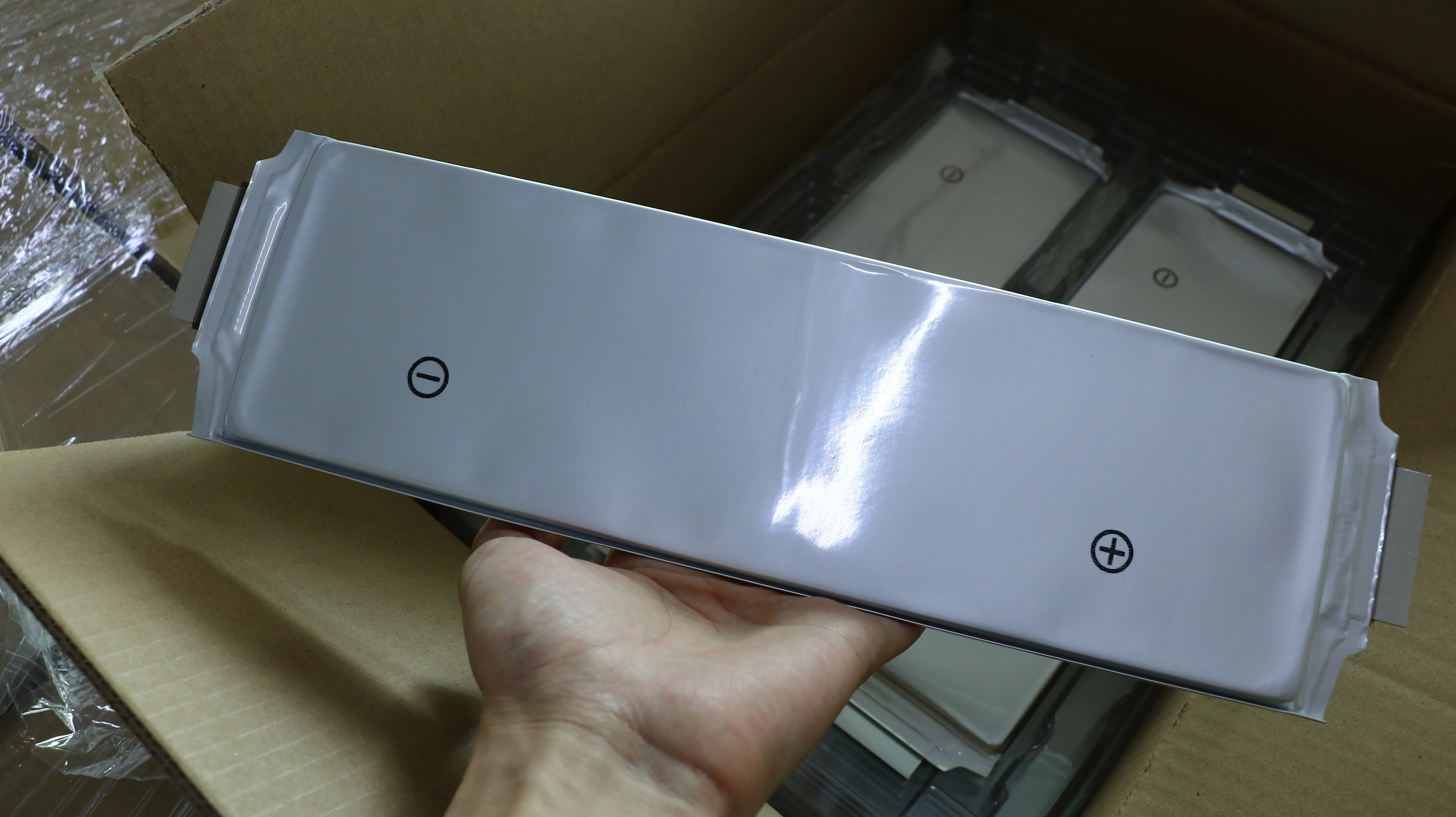 Deep Cycle Rechargeable Nmc Ncm 3.7V 55.5ah Li-ion cell Lithium Battery for Solar Energy System High-Speed Motorcycle