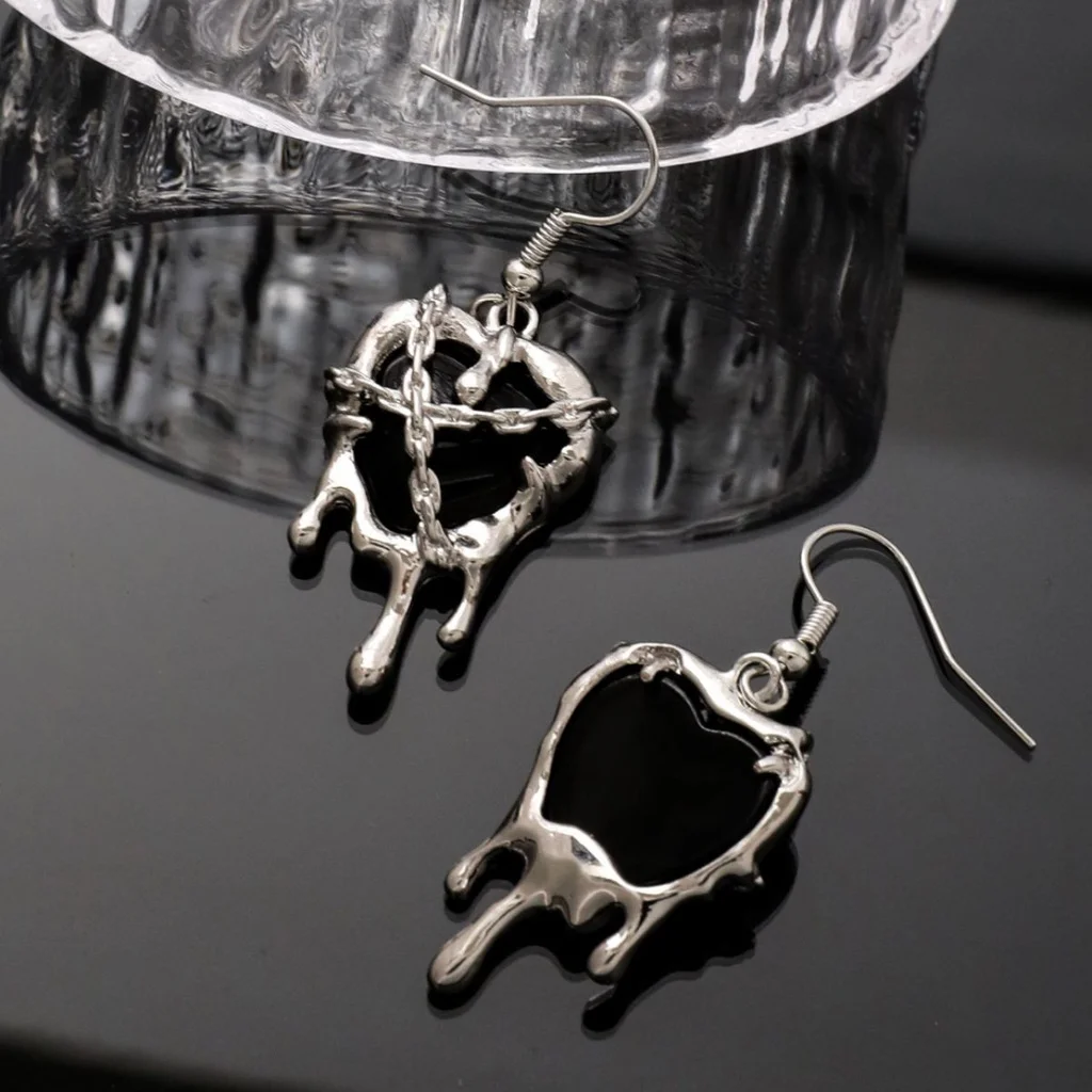 Creative Imprisoned Heart Hook Earring for Women Punk Style Melted Lava Love Earrings Trendy Jewelry Accessories
