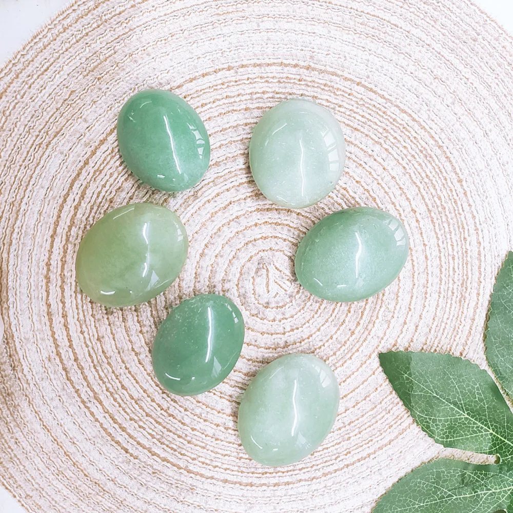 Hot Sale High Quality Natural Green Aventurine Palm Stone  Healing Crystal  for Home Decoration