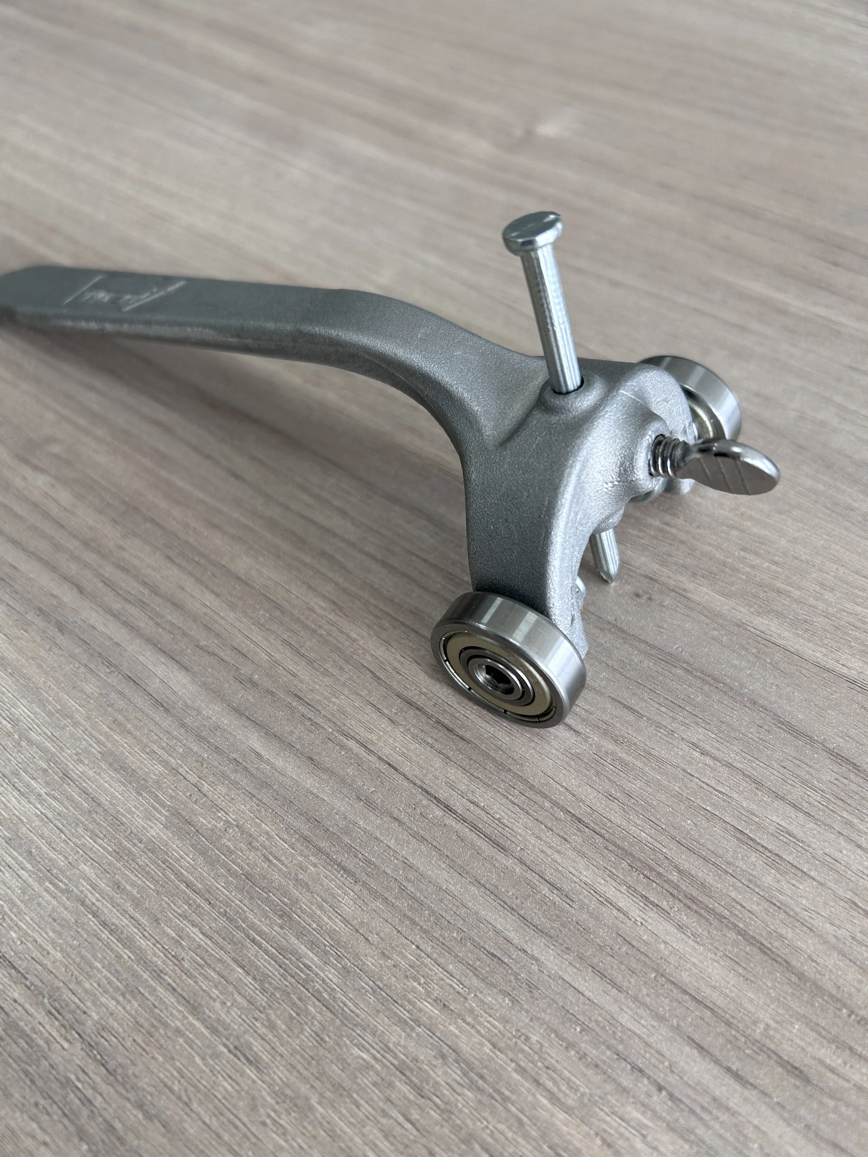 Skate Wheel Joint Raker Brick Joint Raker Remover Skate Wheel Cast Aluminum Skate Wheel Joint Raker Crack Clean Wall Trimming To