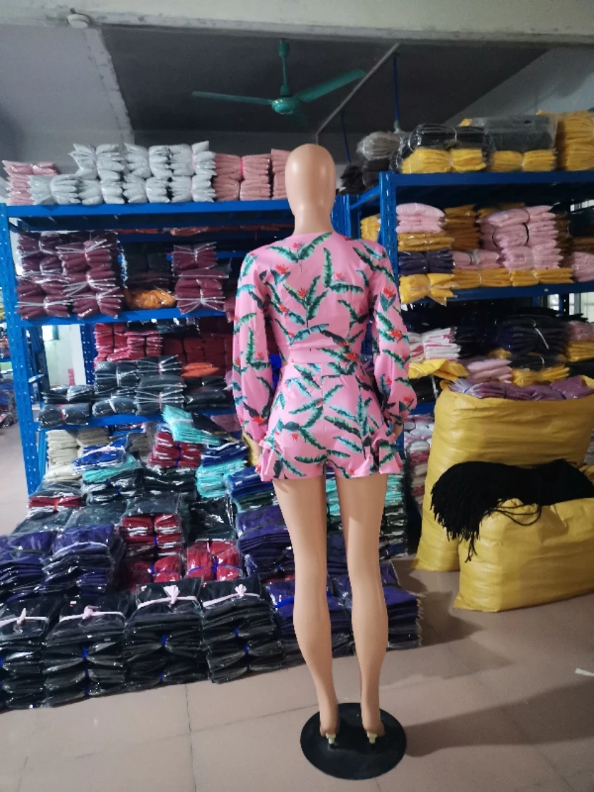  Autumn 2021 new print sexy low collar long sleeve blouse and shorts deep v two-piece for