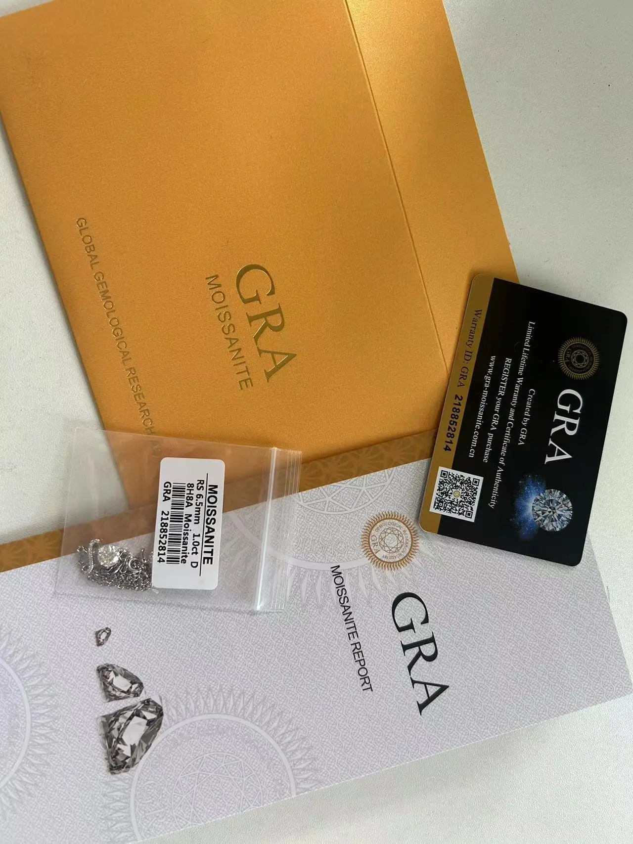 Fashion fine jewelry 925 sterling silver necklaces  1 Carat  love  Letter Pendant moissanite necklace for women