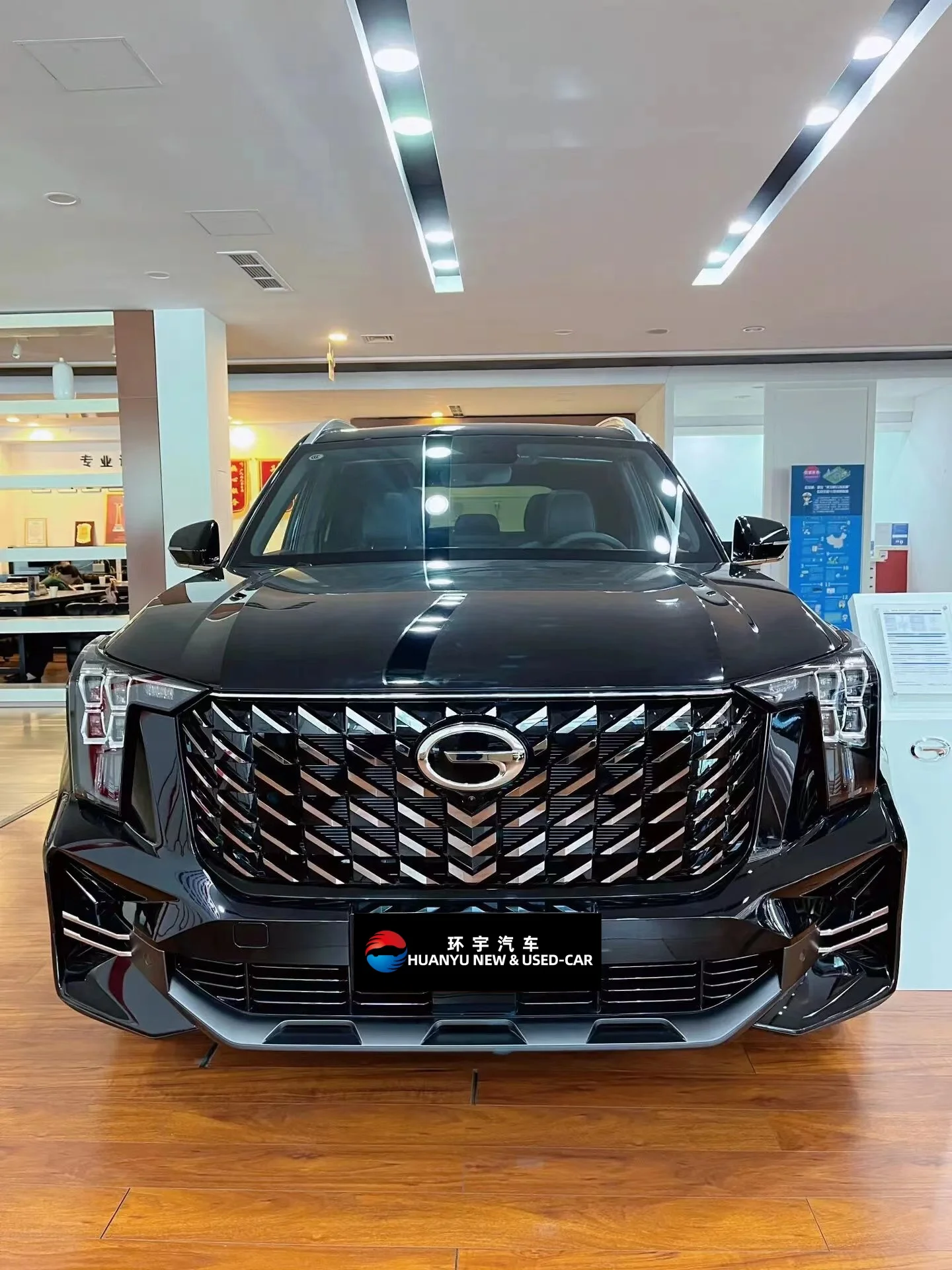 Новые гибридные бензиновые автомобили Trumpchi Gac Gs8 Mpv китайские 7 мест Новое поступление 2024