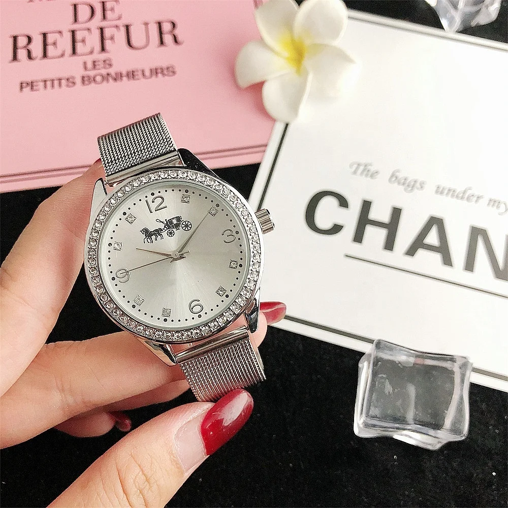 Оптовая продажа роскошные брендовые Тренеры дизайнерские браслеты Relogio Feminino Montres Pour Femmes кварцевые часы для женщин подарок