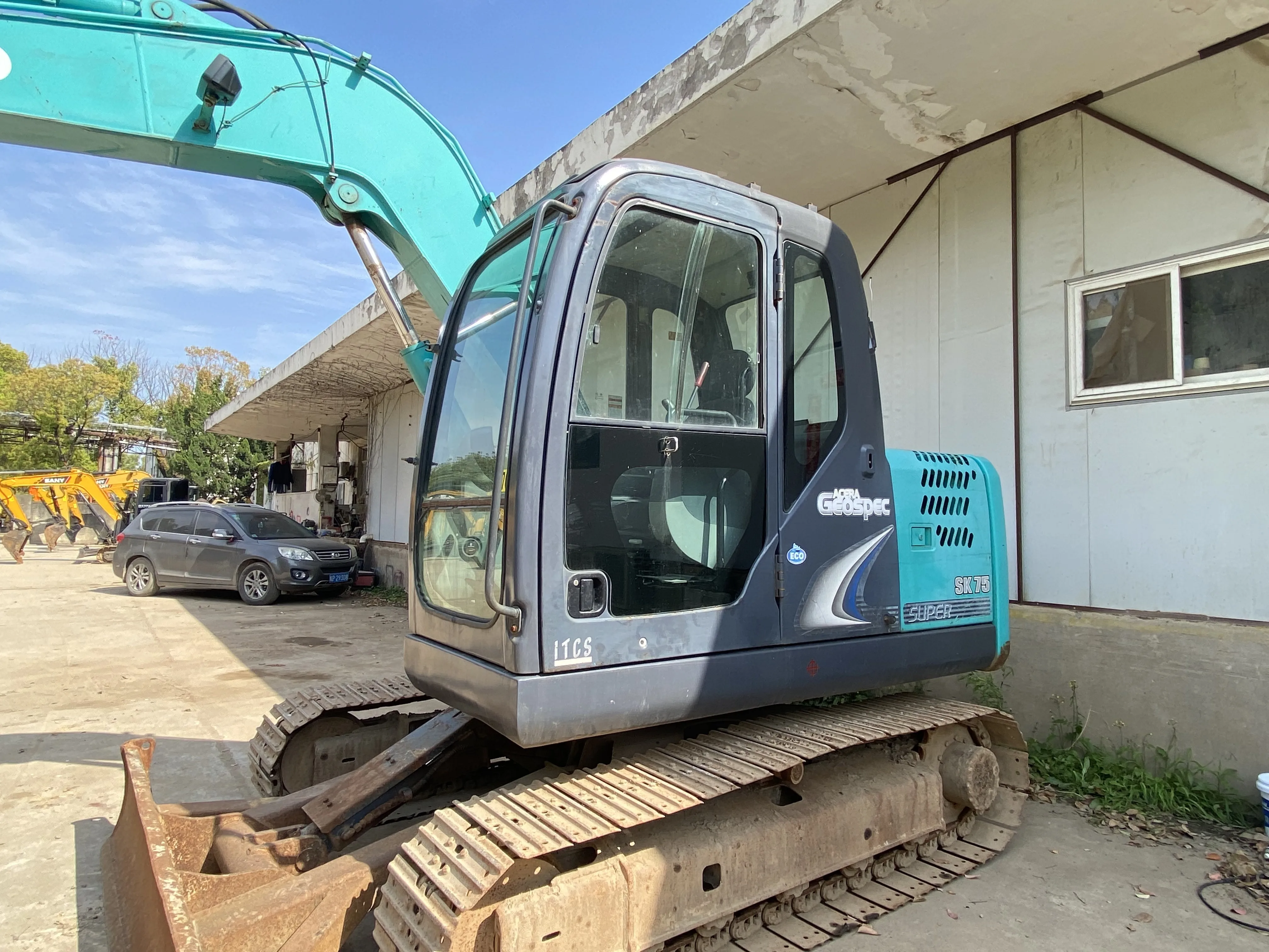 low hour japan  kobelco excavator on sale 7.5ton sk75 small size excavator in stock used kobelco excavators used kobelco sk75