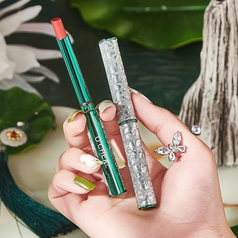 High Quality 6 Colors Lipstick Silky Sexy Red Lipstick Private Label Cosmetic Stylish Matte Moisturizing Lipstick