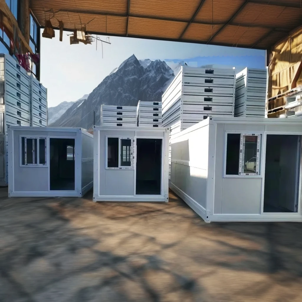 20ft Folded Living House Prefabricated Container Mobile and Warehouse House Outdoor Application at Cheap Price