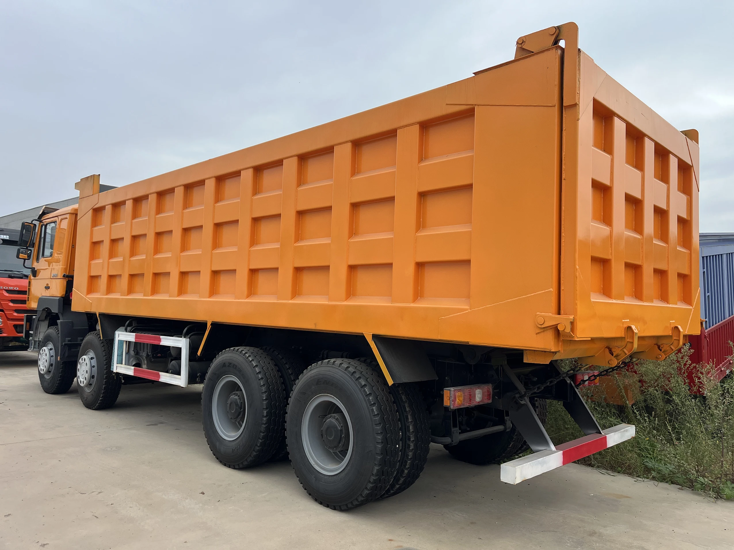 Сверхмощный 12-колесный самосвал shackman подержанные грузовики shacman 8x4 цена в Китае