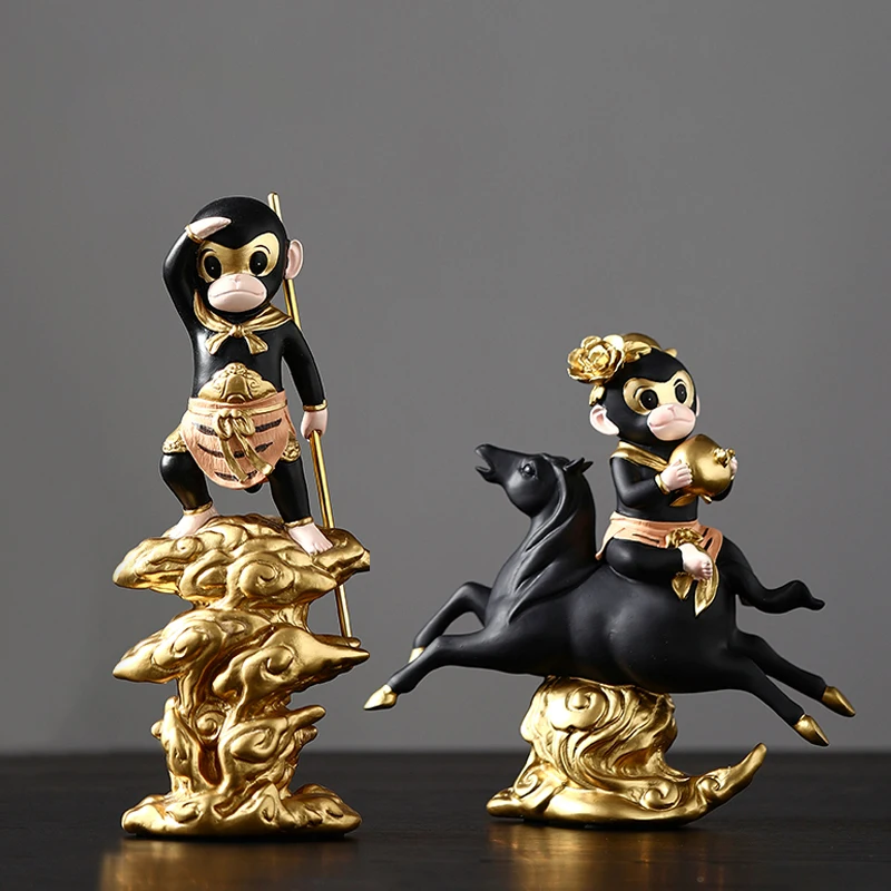 
Hot selling modern resin ornaments statue for home decor crafts resin animal role sculpture 