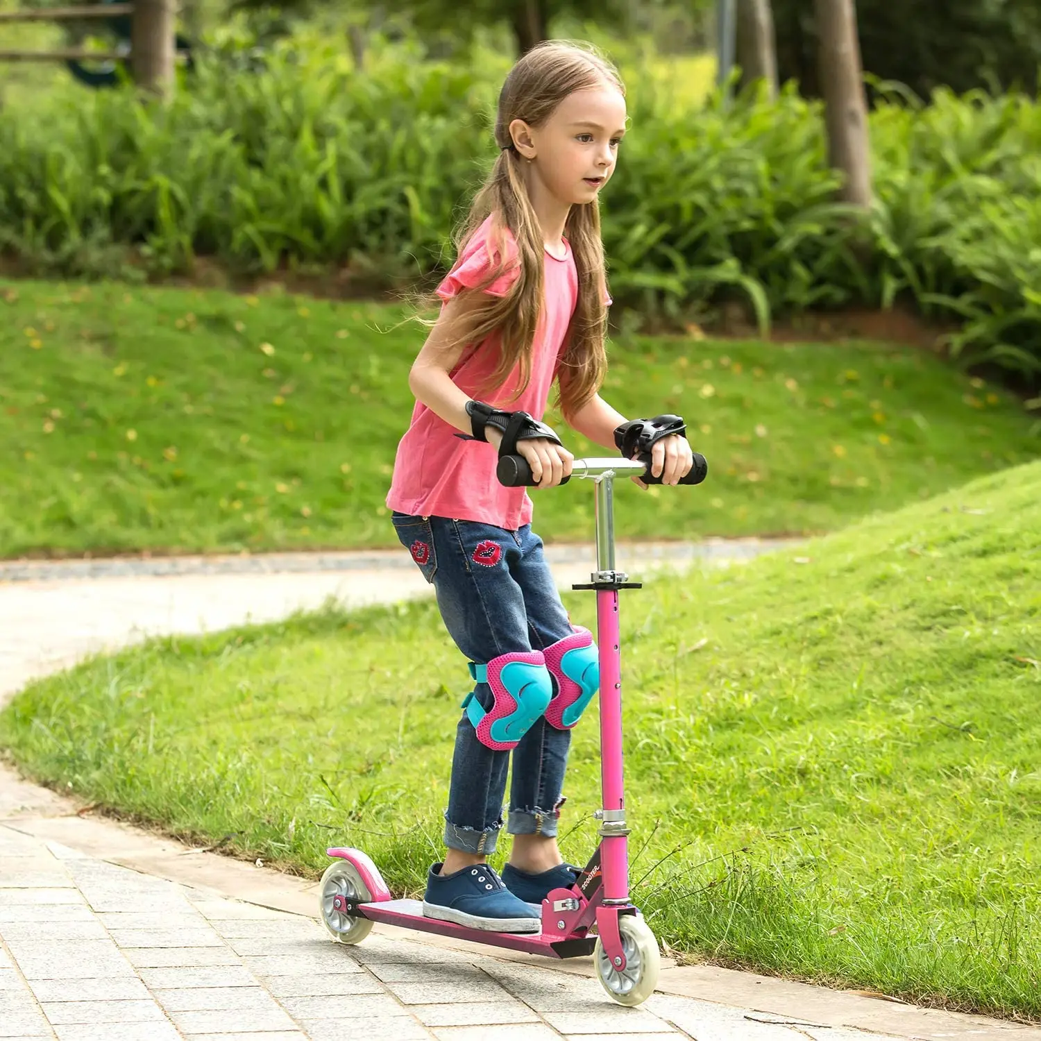Scooter for Kids with LED Light Up Wheels Adjustable Height Kick Scooters for Boys and Girls Ages 3-12