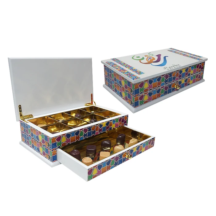 Manufacturer glossy lacquer chocolate boxes Ramadan design custom luxury wood materials gift boxes packaging