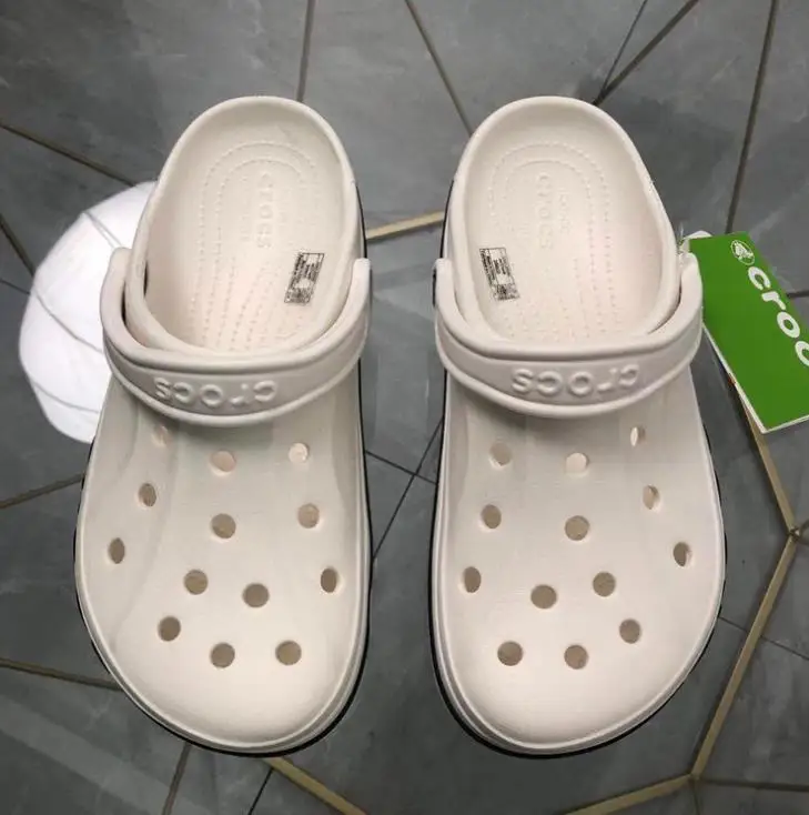 2021 Summer High Quality Croc With Logo Men Casual Plain Garden Shoes Cross Outdoor Beach Slides Sandal Fishing Wading Shoes
