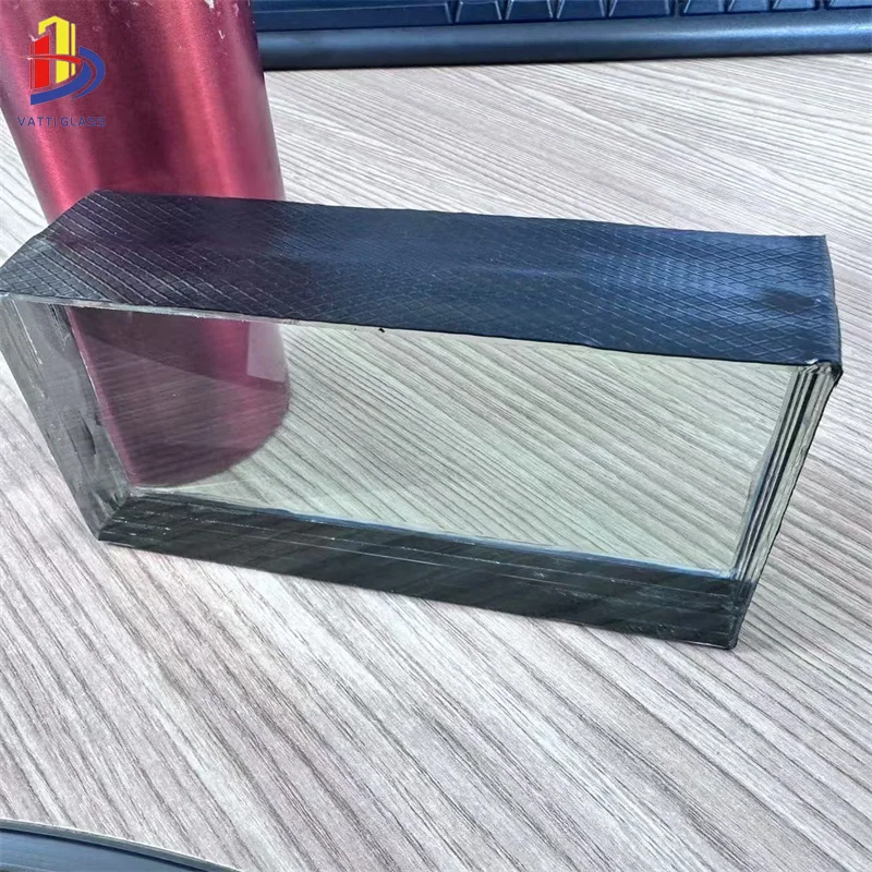 Custom level and thickness armored bulletproof glass for armored vehicle