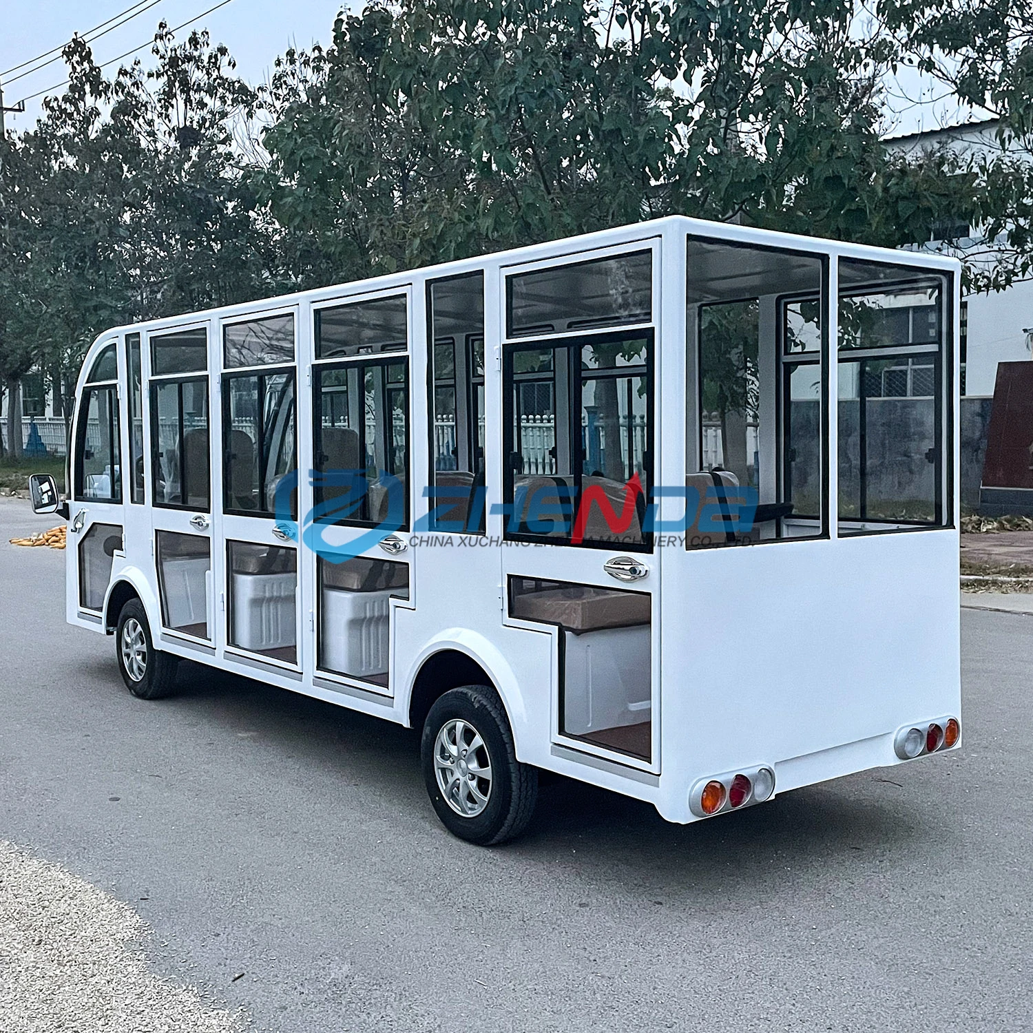 Electric Bus Mini Tourist Shuttle 18 Passengers Four Wheels Electric Sightseeing Bus