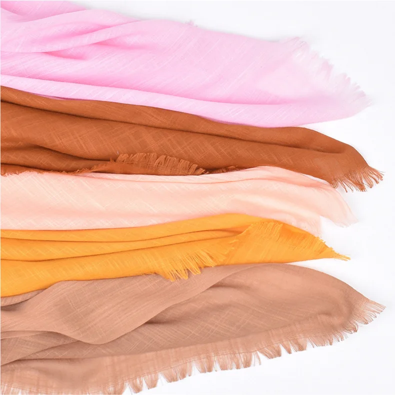 Hot Selling Fashion Ladies Solid Color Soft Cotton Plain Hijabs Muslin Women Newest Bamboo Yarn Plain Cotton Head Scarf Hijabs