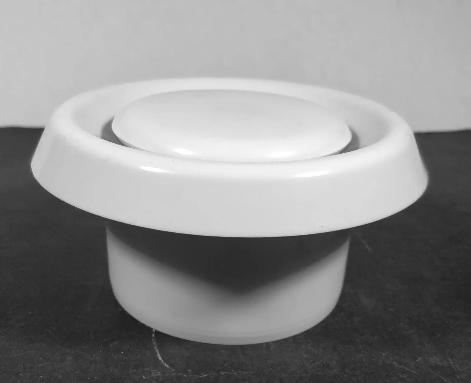 Ceiling Mount Round Air Vent Grille Diffuser 145mm Diameter - Fits 100mm Duct