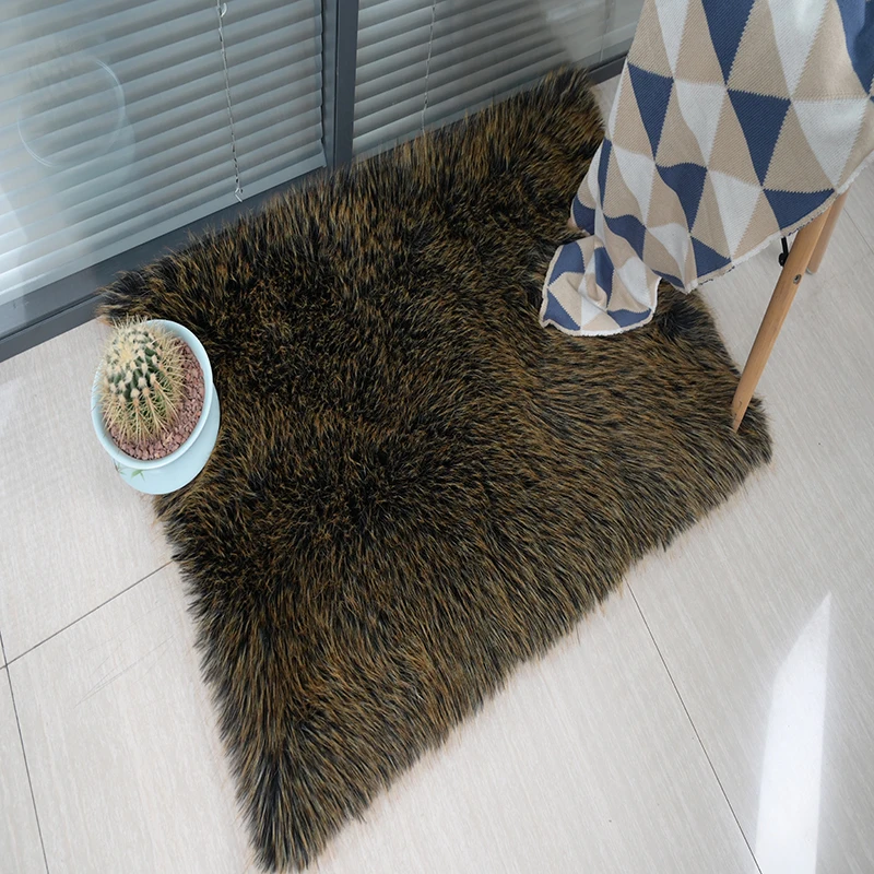 100% polyester cheap price plush faux sheepskin fur carpet bedside floor mat