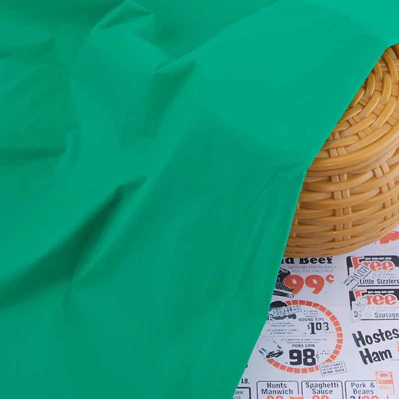 380T Dull Low Elastic Wrinkle Nylon Taffeta Fabric 100% Nylon plain Waterproof Fabric For Down Jacket