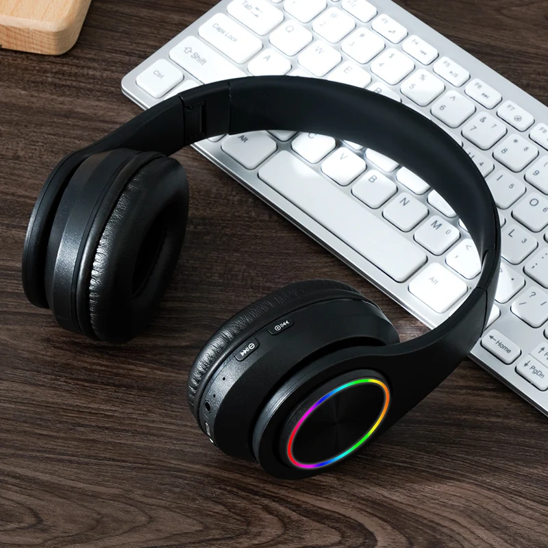 High quality HIFI stereo earphones headphone music headset FM and support SD card with mic for mobile Phone