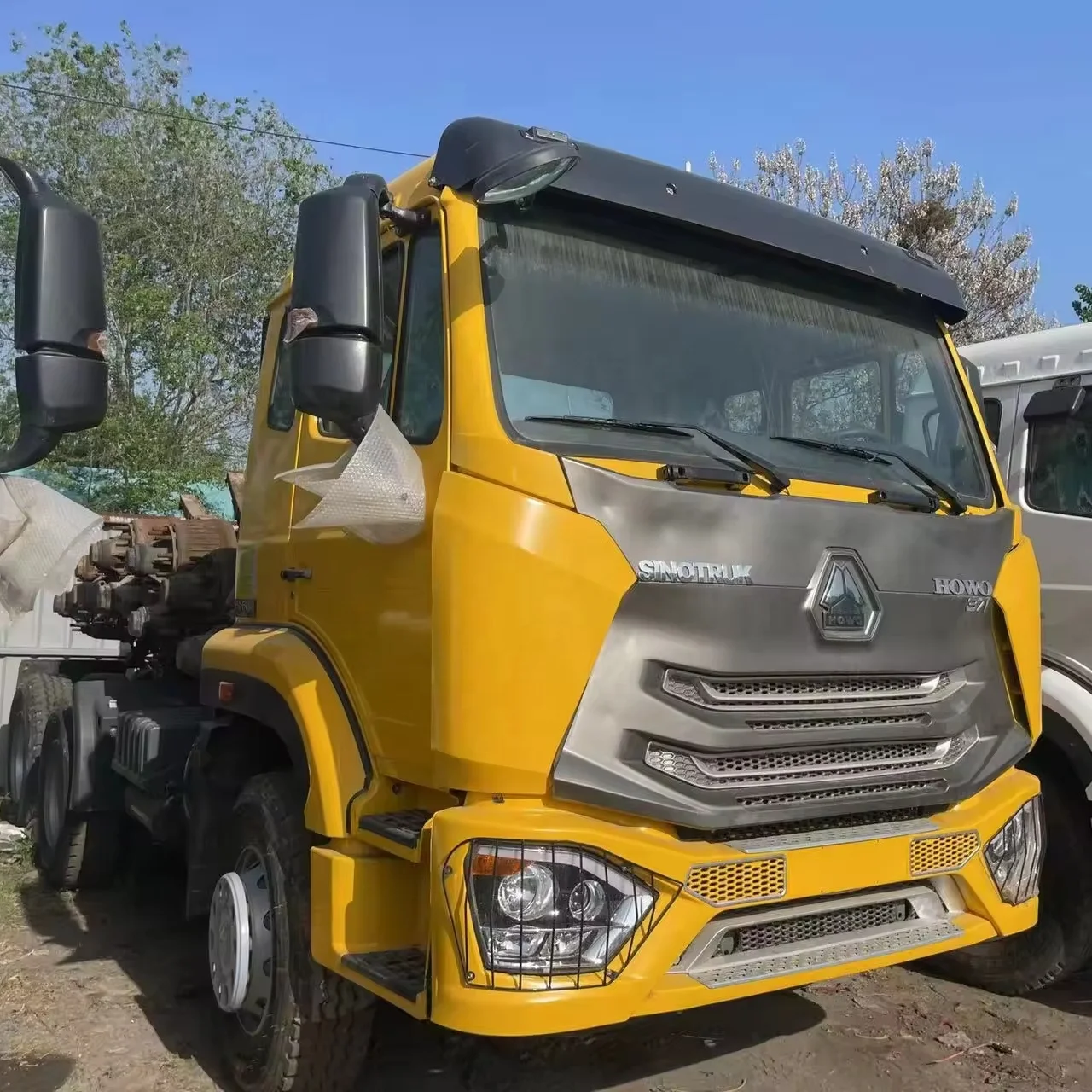 sinotruk hohan express transport diesel 10wheel 40t used 6*4 prime mover towing trailer head 6x4 tractor trucks for sales