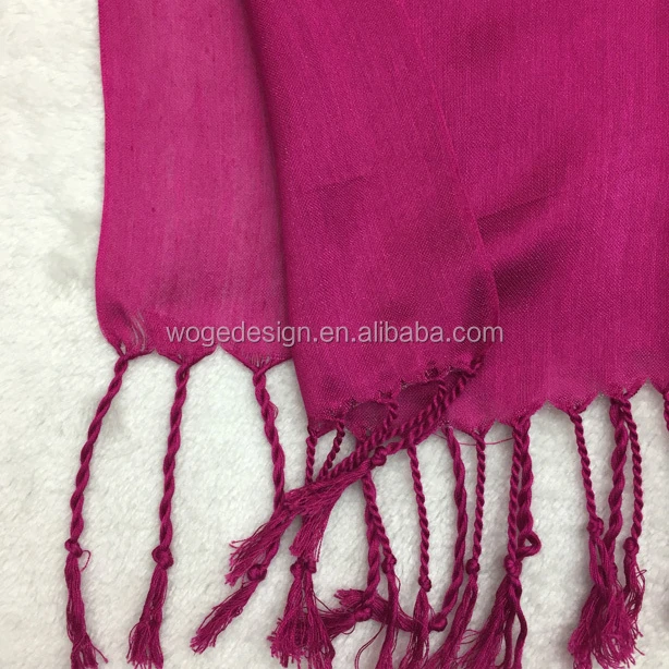 Alibaba cn premium yiwu supplier lady elegant long hijab shawls muffler wrap dress accessories solid color viscose plain scarf