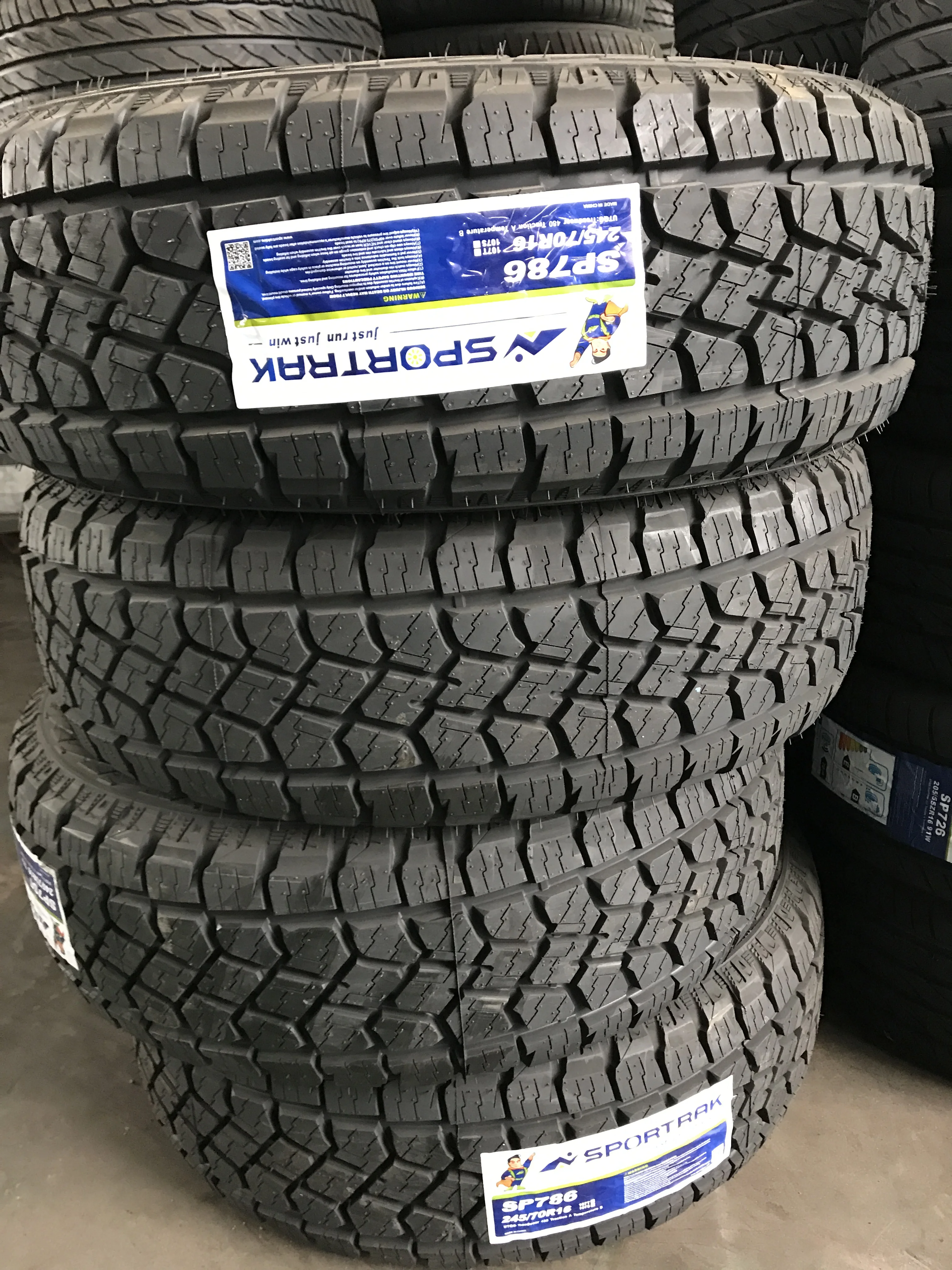 Sportrak/Superway brand car tire 225/65r16 225/65r17 225/75r15 225/70r16 235/55r17 for sales made in China racing tires