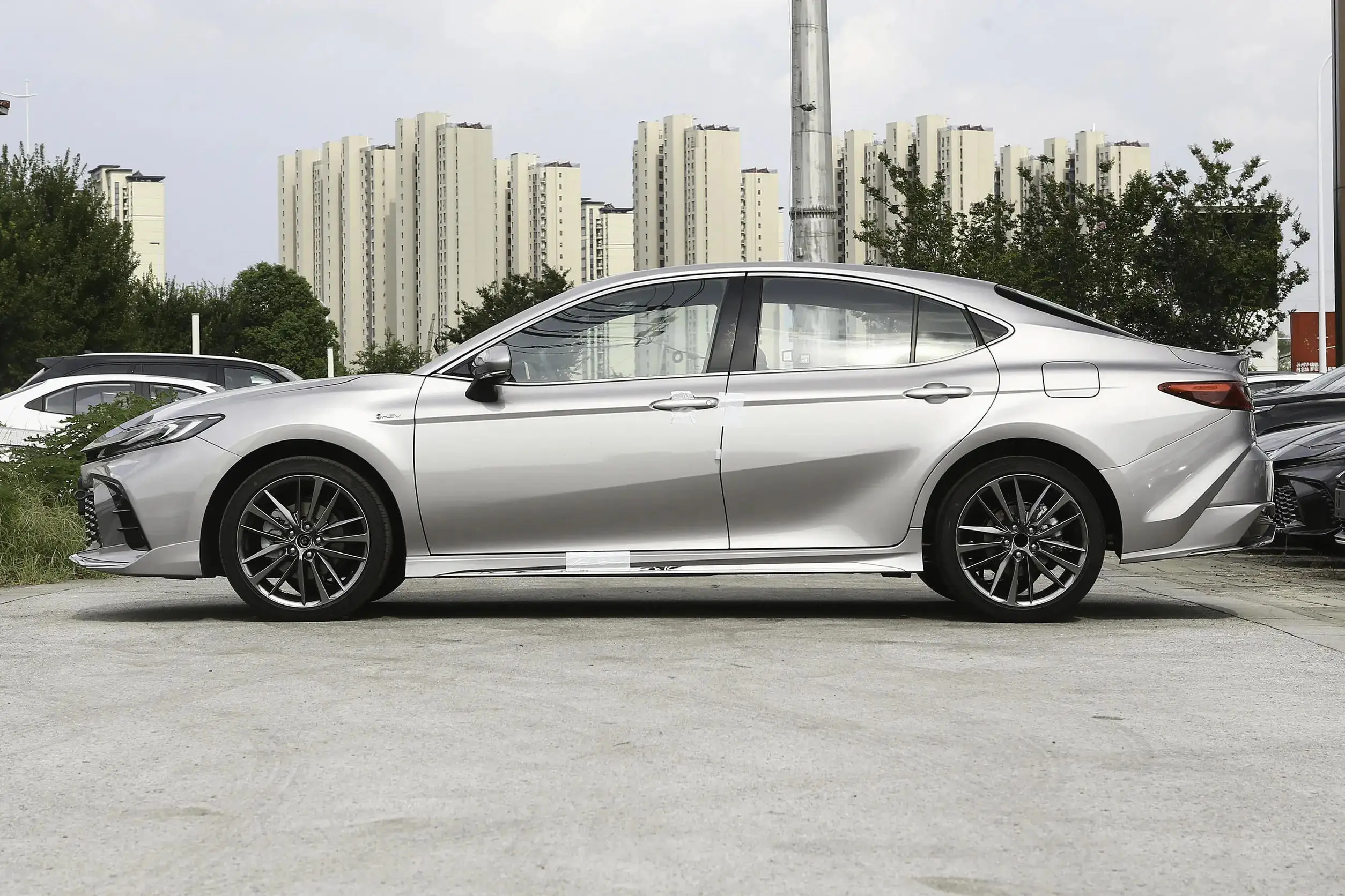 Hot Sale carry 2025 2.0L Luxury toyota Gasoline Sedan used toyota camry auto new china 2023 2024 car for sale