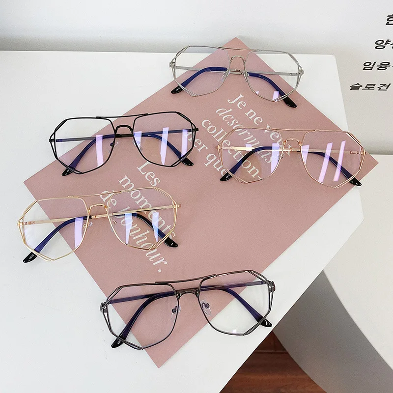 2024 New Double Bridge Vintage Gold Metal Eyeglasses Frames Fashion Irregular Optical Frame Computer Blue Light Blocking Glasses