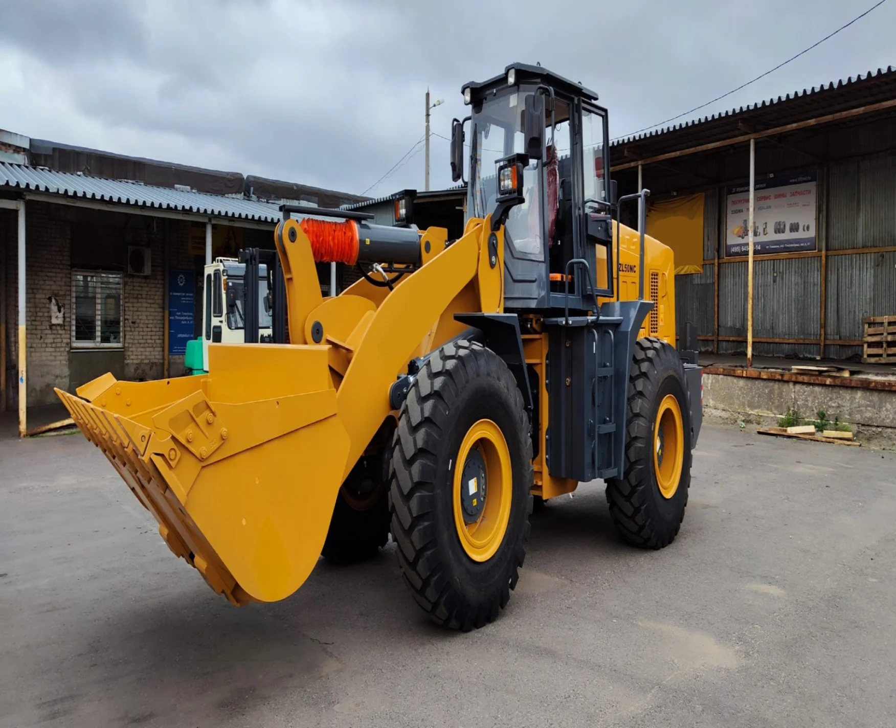 Колёсный погрузчик Lonking 5ton Zl50nc