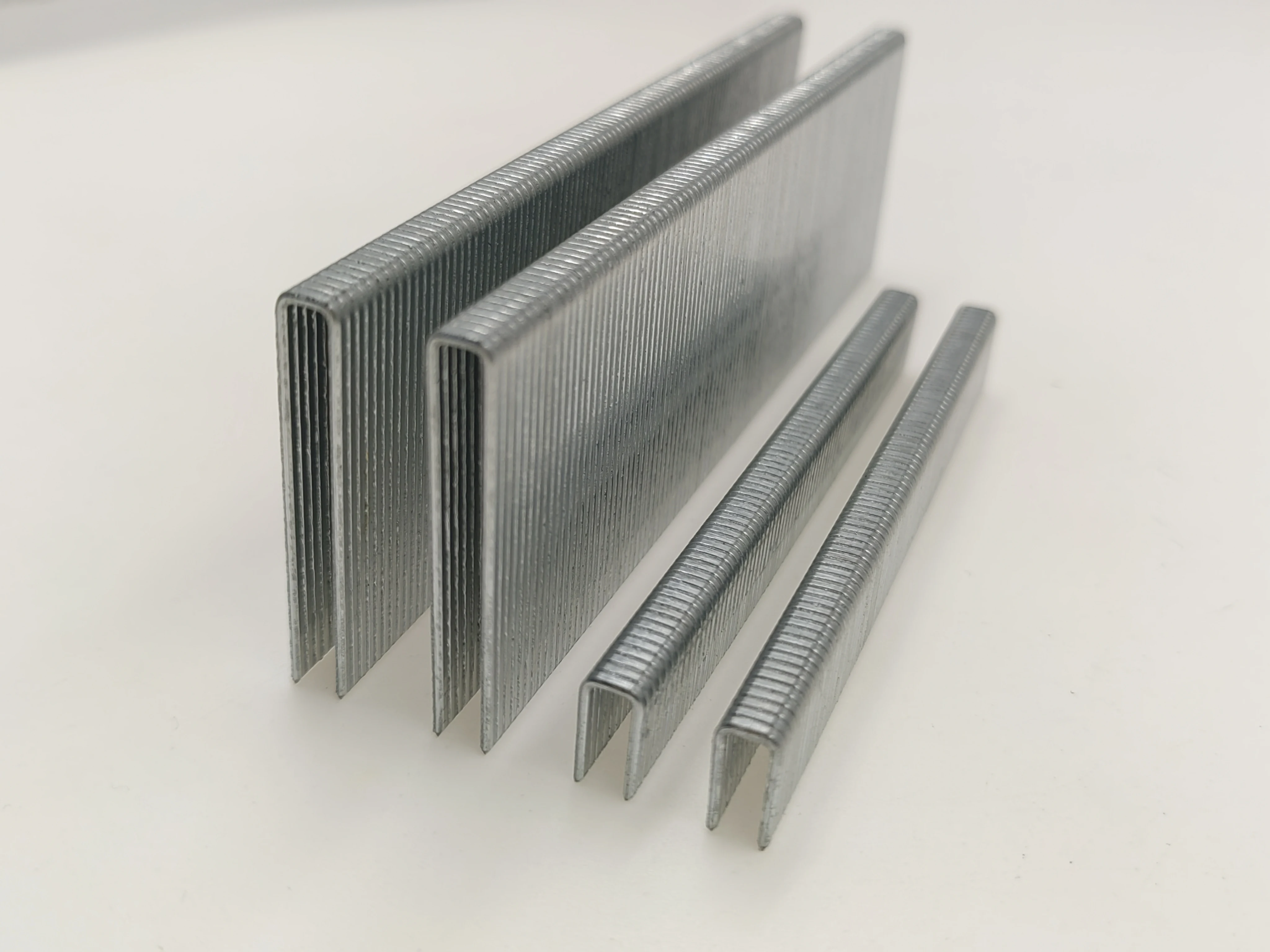 Furniture staples  High carbon steel staples K4 High tensile strength  K438