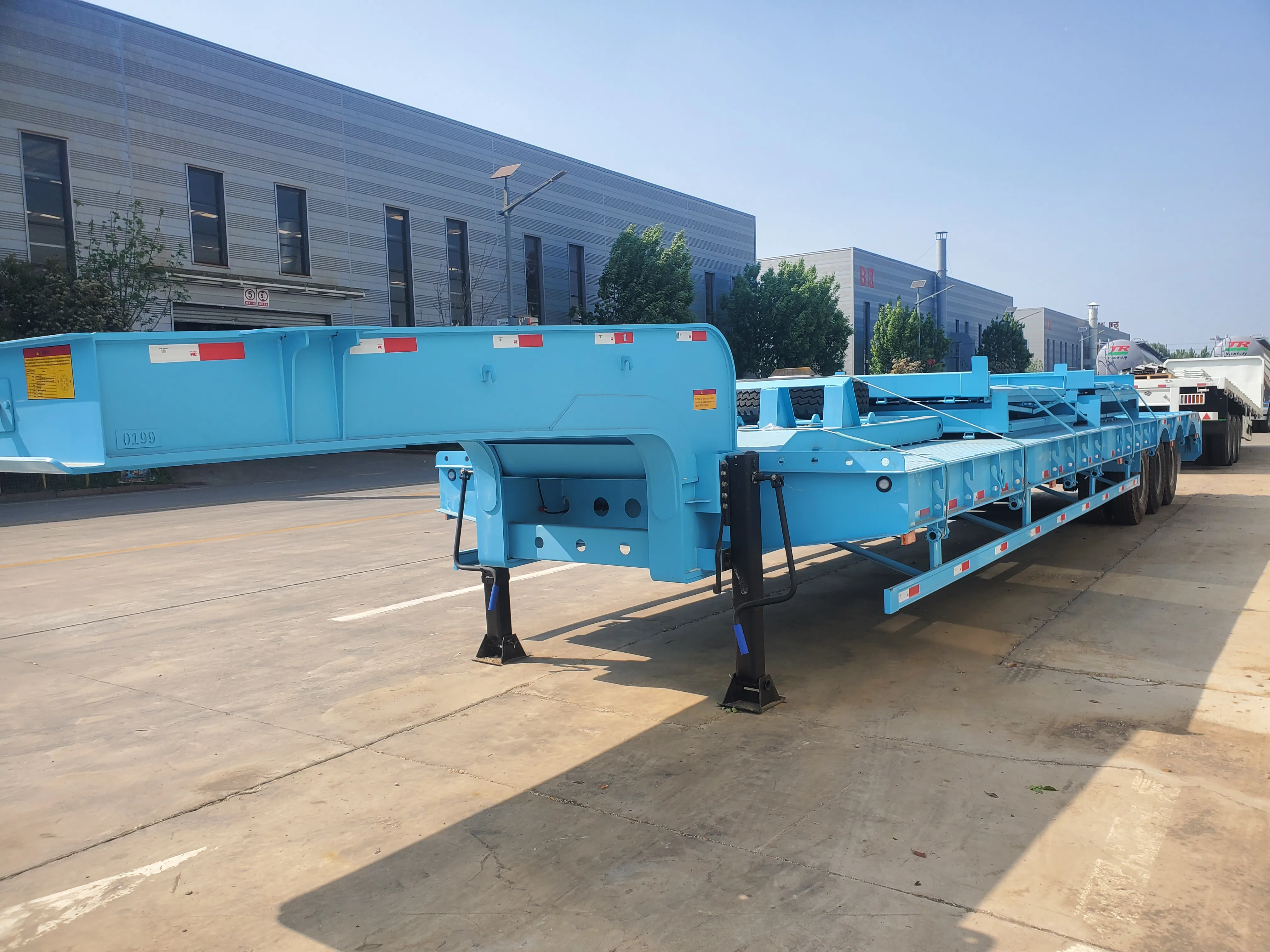 Excavator heavy type  Flat Low Bed Loader Platform Lowbed Semi Trailer lowboy truck for sale