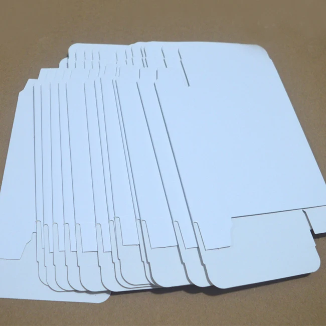 GMIwholesale Best Price White Card Paper Box Small Fashionable Eco-Friendly Cosmetic Packaging Recyclable Gift Box