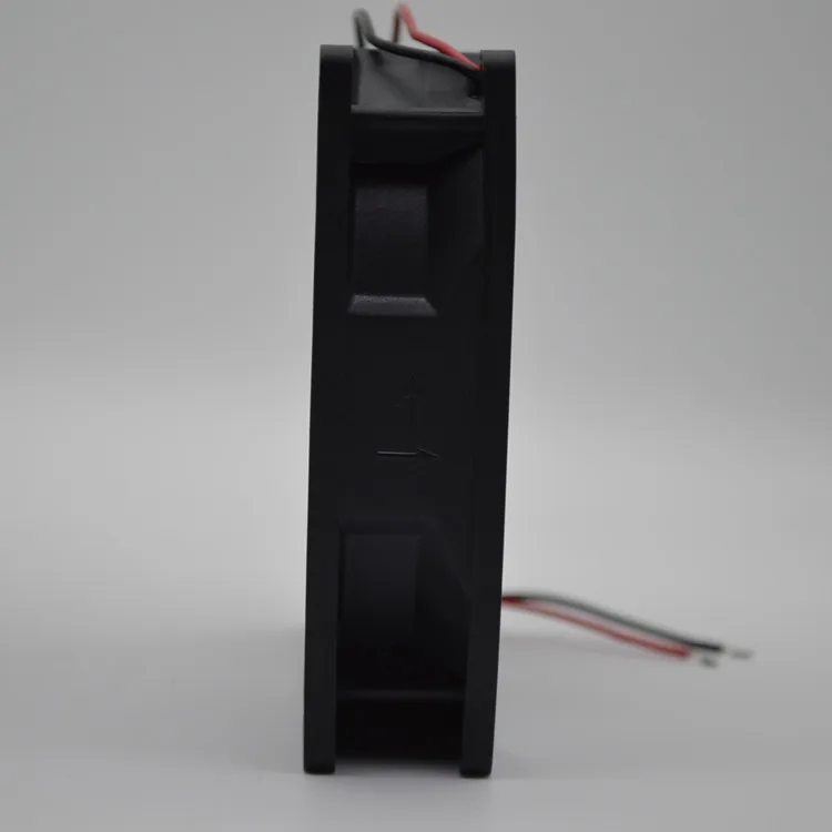 China Manufacturers Made 120x120x25mm High Speed Rotating DC Fan 12v 24v 12025 High Air Volume Quiet Fan Seven Leaf