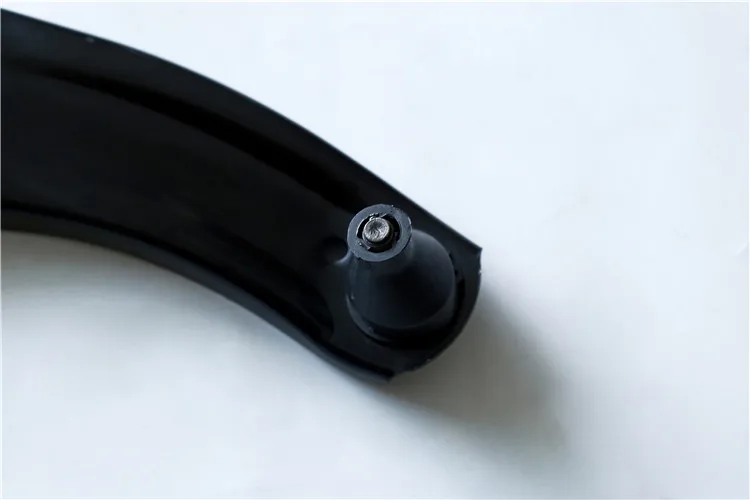 New arrivalGolden Steel Suspension SystemHigh-performance lower control armAuto parts control arm