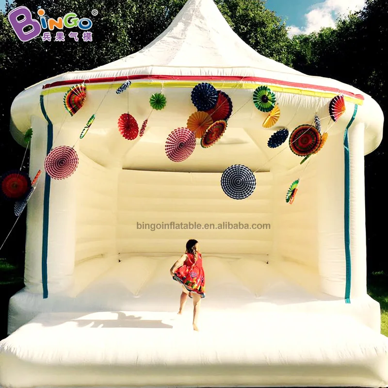 Wedding party decorative trampoline inflatable white bounce house for advertising