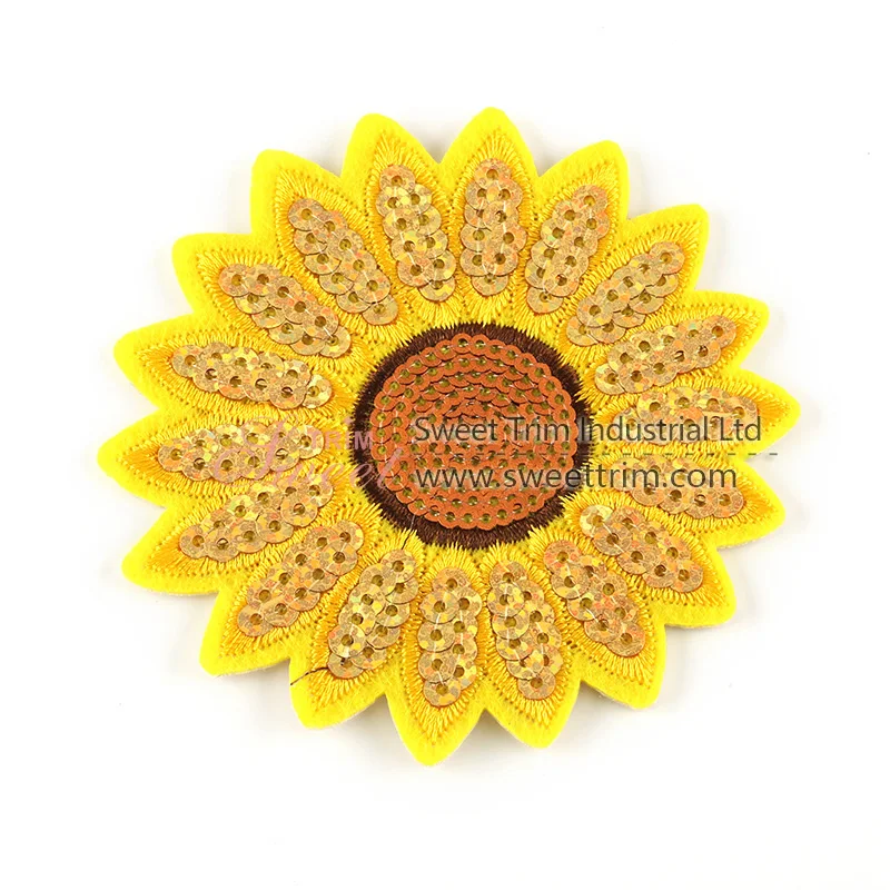 Factory directly sequin embroidery patch with custom design