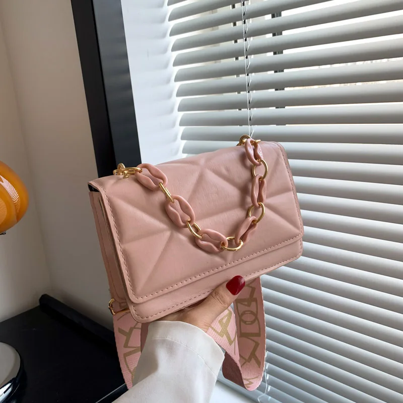 New Fashion Pu Soft Leather Chain Mini Small Little Hand Bags for Girls Ladies Purses and Crossbody Bag