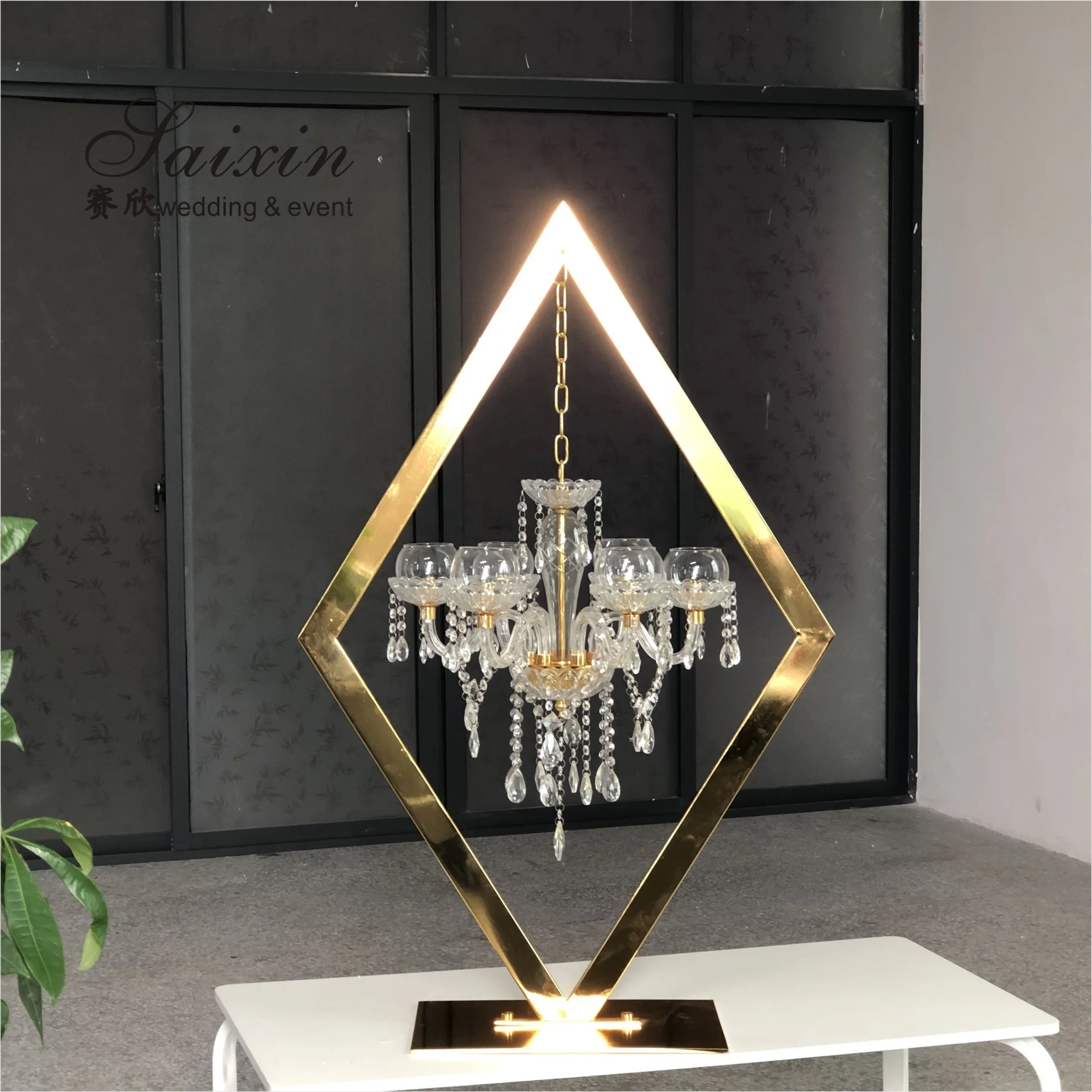 New hot style for wedding centerpiece crystal gold candelabra table decor chandeliers candle holder with support