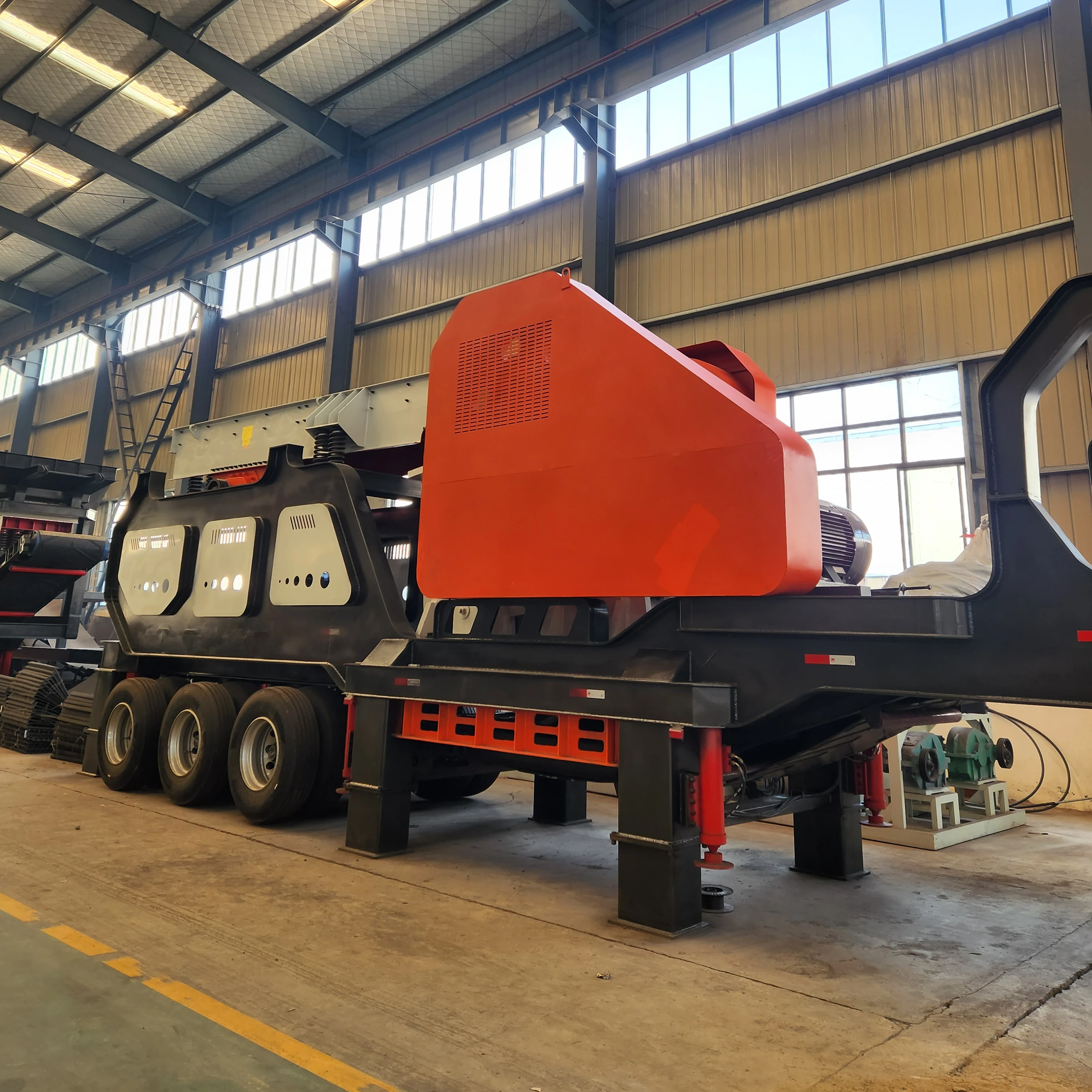 Large Crushing Plant Mine Mineral Energy Crusher Dependable Production High Production Efficiency Crawler Crusher