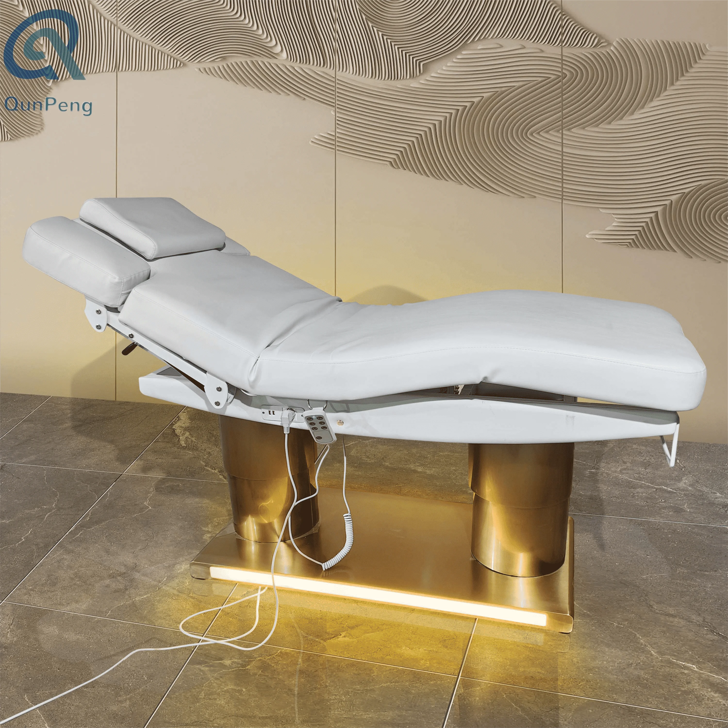 Qunpeng 2023 New  Hot Sale gold base spa bed cosmetic curved electric massage table with Led light medical lash extension bed