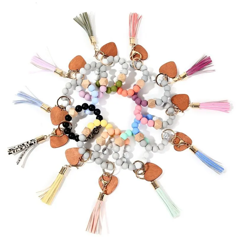 Christmas Gift Monogram Silicone Wooden Beads Heart Shape Disc Wriselect Keychain Holder