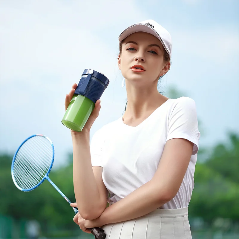 One-stop Solution Portable Blender Cordless Small Smoothie Juicer Cup Usb Home Fruit Juicer Mixer