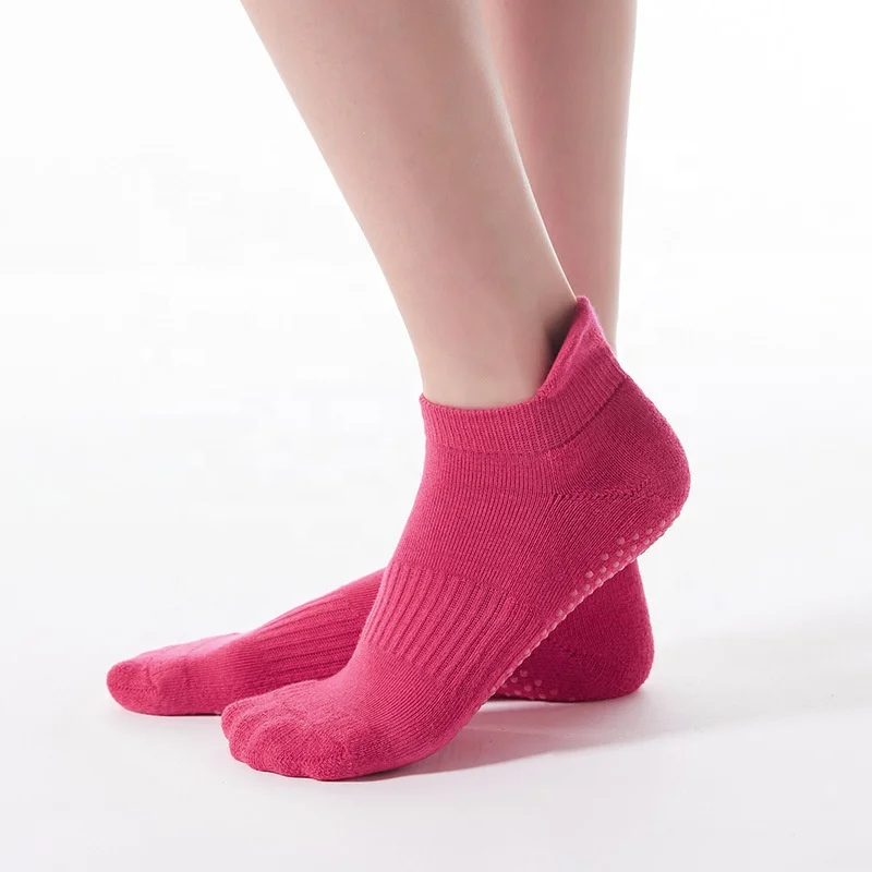 QS Custom Private Label Rubber Grip Yoga Dance Trampoline Socks Non-Slip Anti-Slip  Pilates Grip Socks