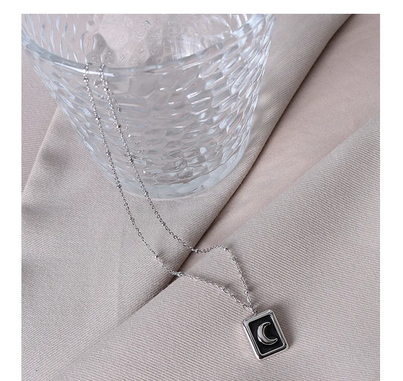 Geometry Square Oil Drop Moon Pendant Necklace Woman Gold Plated Titanium Steel Clavicle Necklace